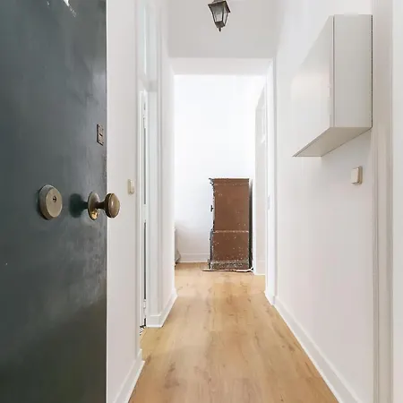 Apartment Downtown Design By Homing *